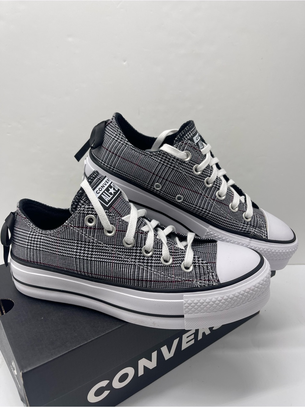 Converse A13881F CTAS LIFT OX
BLACK/WHITE/BLACK Platform Sneakers
 Plaid Low Top - Picture 7 of 16